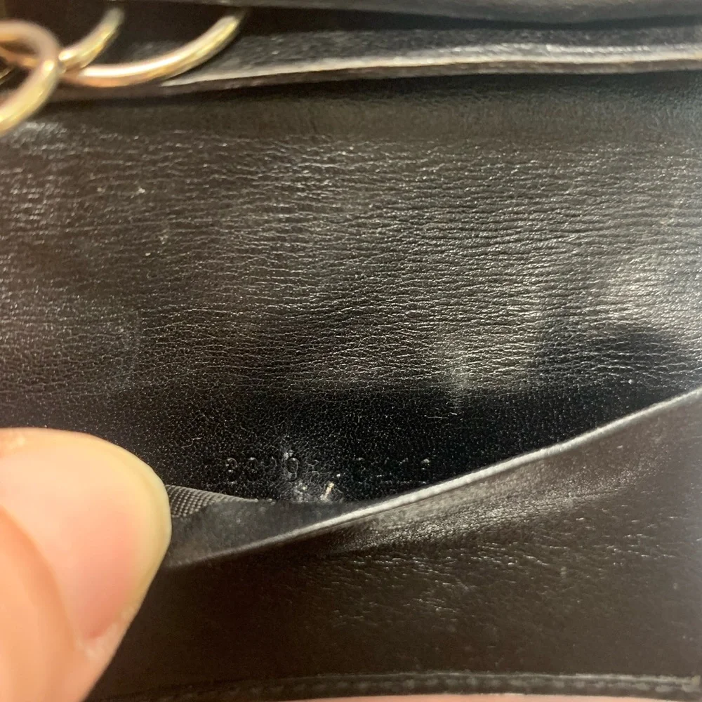 Gucci guccissima black